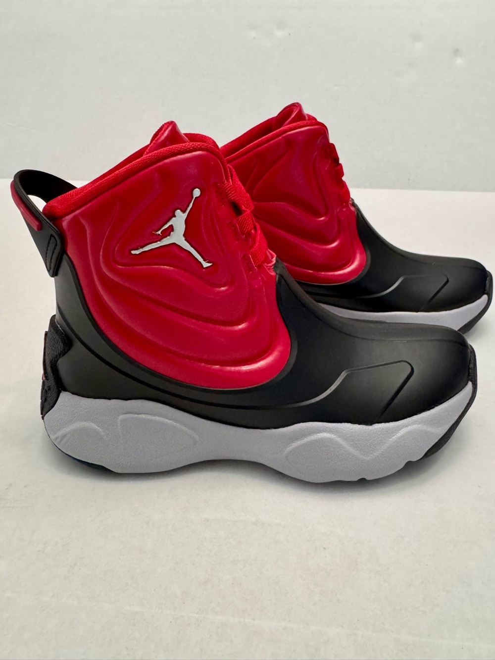 Jordan Drip 23 Unisex Rain Boots CT5798-006 Red Black Size 13C NWOT